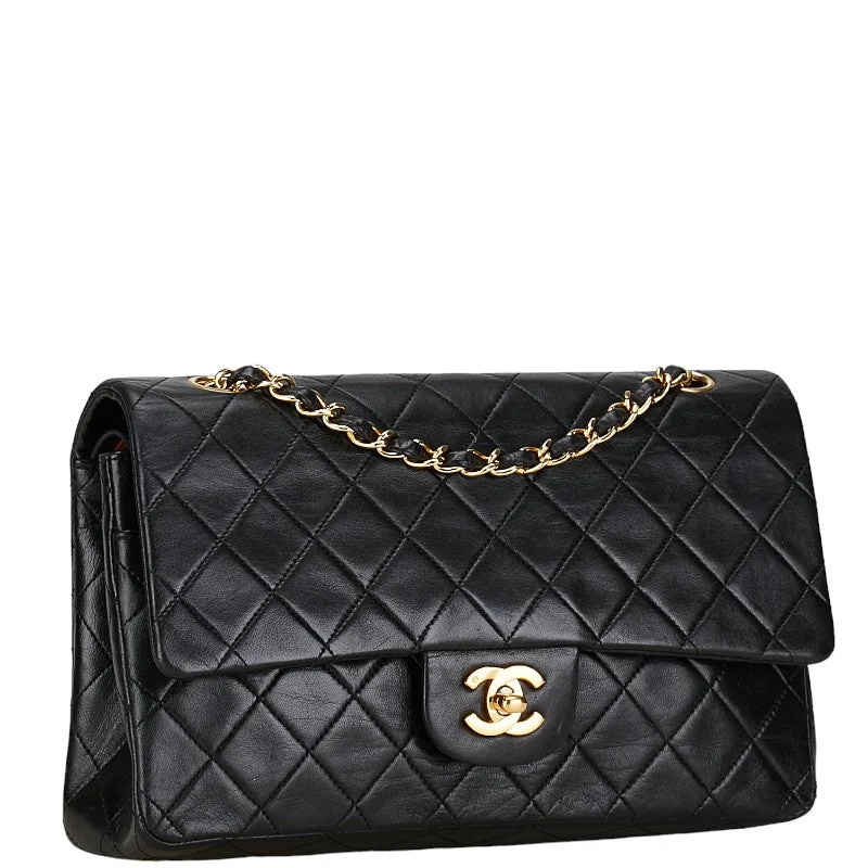 Chanel All - Match Handbag for Versatile StylingChanel Medium Classic Double Flap Bag Leather Shoulder Bag in Good condition