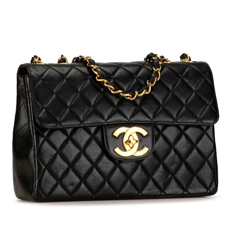 Chanel Lightweight Handbag for Daily ErrandsChanel Jumbo Classic Single Flap Bag Leather Shoulder Bag in Good condition