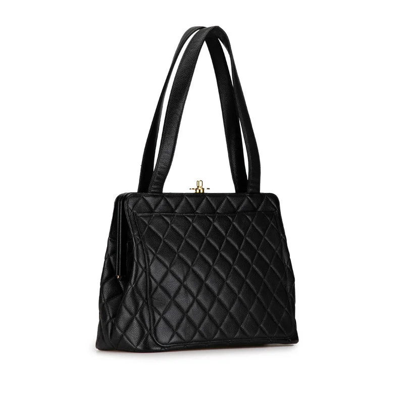 Chanel Quilted Leather Shoulder Bag for FashionistasChanel Quilted Caviar Tote Bag Leather Tote Bag in Good condition