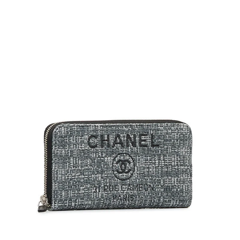 Chanel Limited Edition Handbag for CollectorsChanel Tweed Deauville Zip Around Wallet Canvas Long Wallet in Excellent condition