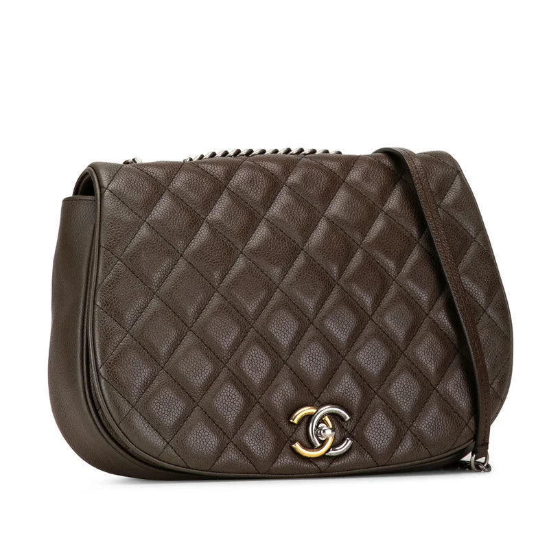 Chanel Limited Edition Handbag for CollectorsChanel CC Casual Pocket Flap Bag  Leather Shoulder Bag in Good condition