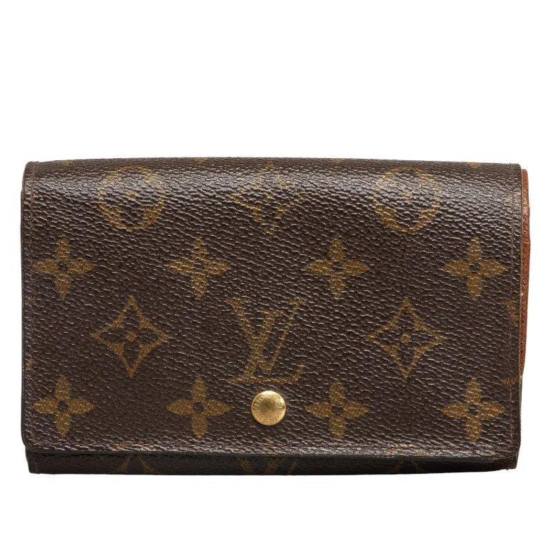 Louis Vuitton handbags with a metal - framed clasp for durabilityLouis Vuitton Monogram M61730 Double Folded Wallet PVC/Leather Brown