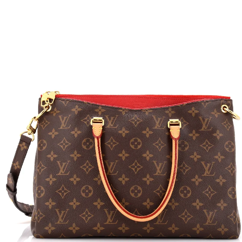 Ladies Louis Vuitton Capucines bags with a detachable shoulder strapPallas Tote Monogram Canvas with Leather