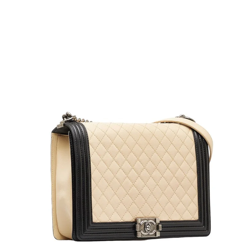 Chanel Classic Flap Bag for Evening PartyChanel Large Bicolor Le Boy Flap Bag Leather Shoulder Bag in Good condition