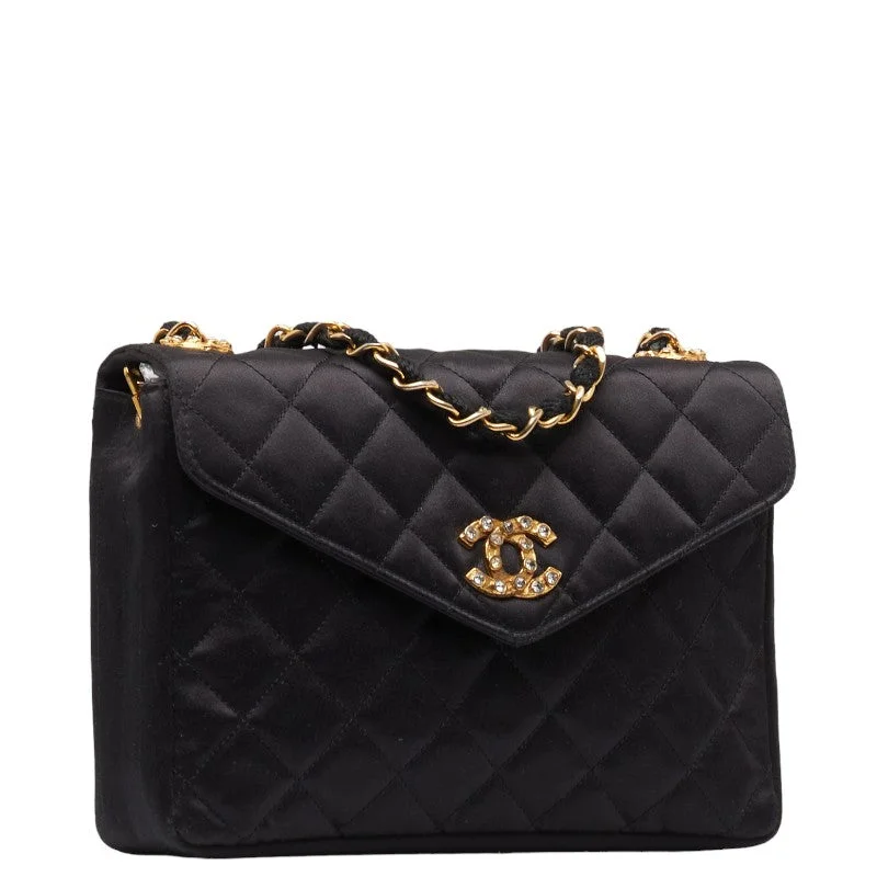 Chanel Chain Strap Handbag for Everyday UseChanel Quilted Velvet Flap Bag Canvas Shoulder Bag in Good condition