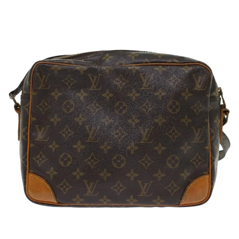 Louis Vuitton Twist bags with a contrast - colored interior for visual interestLouis Vuitton Monogram Potomac Shoulder Bag M45285 LV Auth 45398