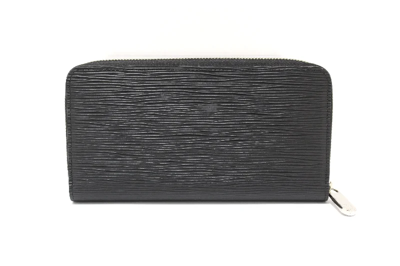 Louis Vuitton bags with a magnetic snap closure for easy accessAuthentic Louis Vuitton Black Epi Leather Zippy Wallet