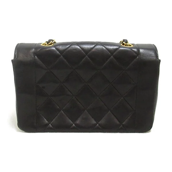 Chanel Classic Flap Bag for Evening PartyChanel Diana Flap Crossbody Bag Leather Crossbody Bag in Fair condition