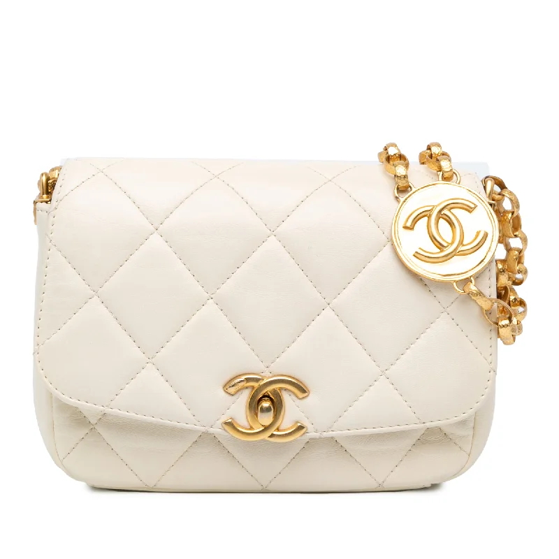 Chanel Chain Strap Handbag for Everyday UseWhite Chanel Small Quilted Lambskin CC Coin Flap Crossbody Bag