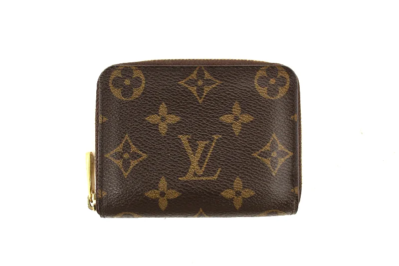 Louis Vuitton handbags with a beaded trim for a touch of glamourAuthentic Louis Vuitton Classic Monogram Zippy Coin Purse