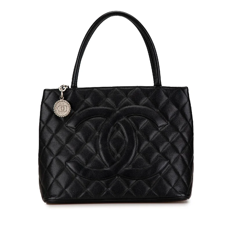 Chanel Lightweight Handbag for Daily ErrandsBlack Chanel Caviar Medallion Tote