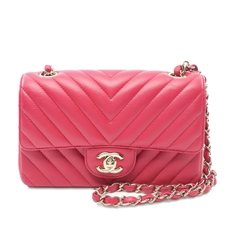 Chanel Classic Flap Bag for Evening PartyPink Chanel Mini Rectangular Chevron Lambskin Flap Crossbody Bag