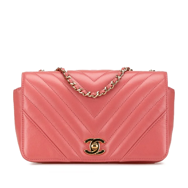 Chanel Vintage Inspired Handbag for Retro LoversPink Chanel Mini Chevron Calfskin Statement Flap Crossbody Bag