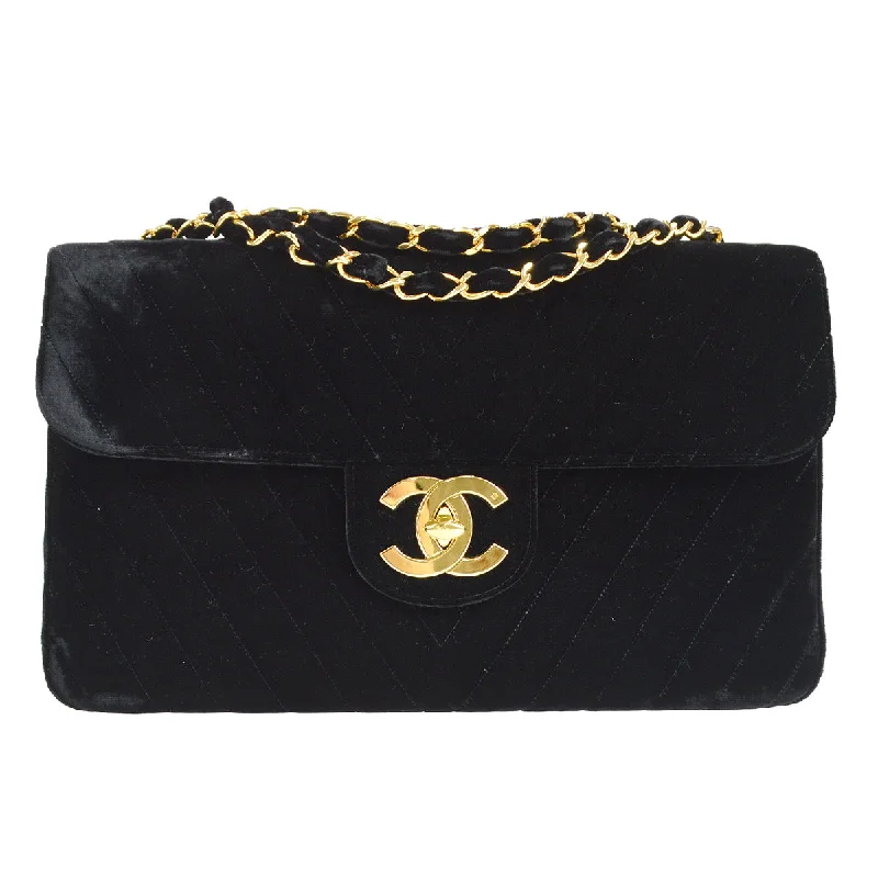 Chanel All - Match Handbag for Versatile StylingCHANEL * 1990s Black Velvet Chevron Classic Flap Maxi