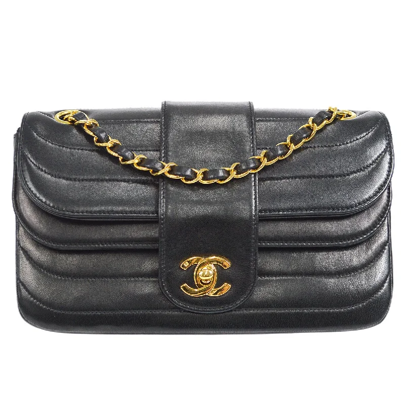 Chanel Handbag with Adjustable Strap for ComfortChanel 1991-1994 Horizontal Flap Small Black Lambskin