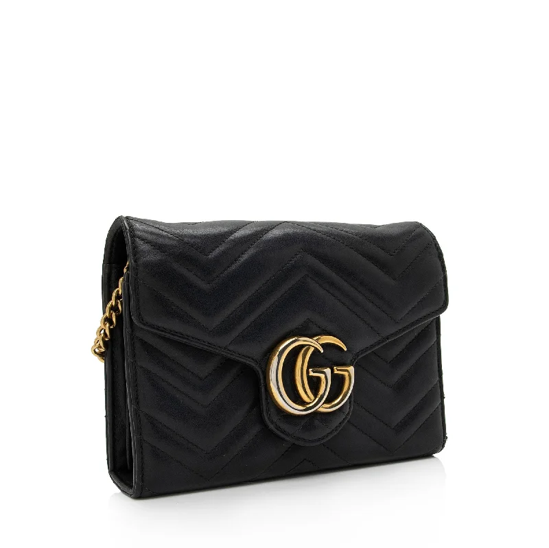 Women Gucci bags with a front - flap pocket for quick - access itemsGucci Matelasse Leather GG Marmont Mini Chain Shoulder Bag (SHF-KHf4XN)