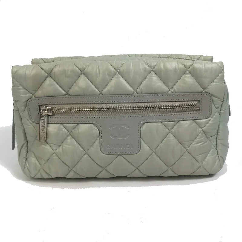 Chanel All - Match Handbag for Versatile StylingChanel A48615 Cococoon Bag Clutch bag Pouch GreenBased