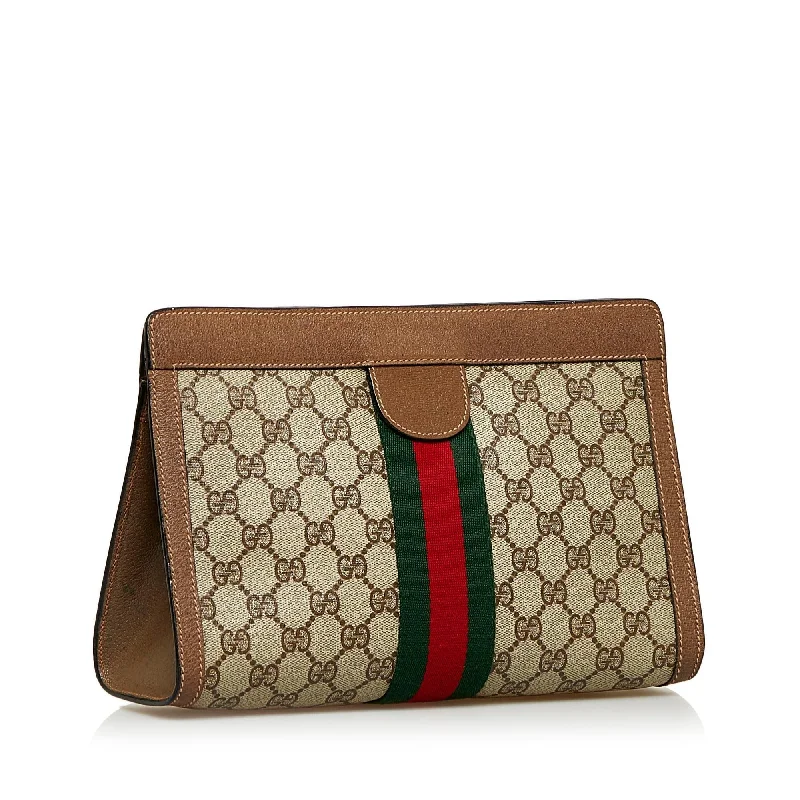 Gucci backpacks for women with a sleek silhouetteGucci GG Supreme Web Clutch (SHG-F7DfRY)