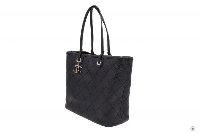 Chanel Limited Edition Handbag for CollectorsChanel A92212 CC Black Caviar Tote Bag Shw