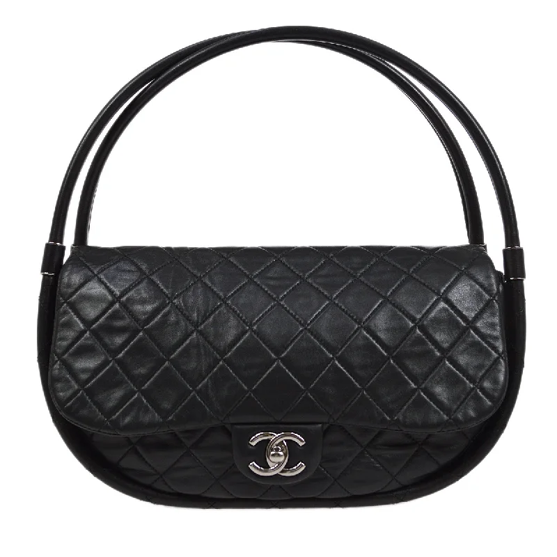 Chanel Vintage Inspired Handbag for Retro LoversCHANEL * 2013 Hula Hoop Handbag 30