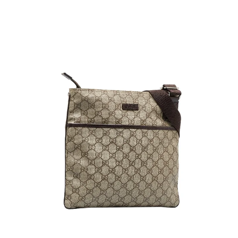 Ladies Gucci shoulder bags with a tassel decorationGucci GG Supreme Crossbody (SHG-48vqcE)