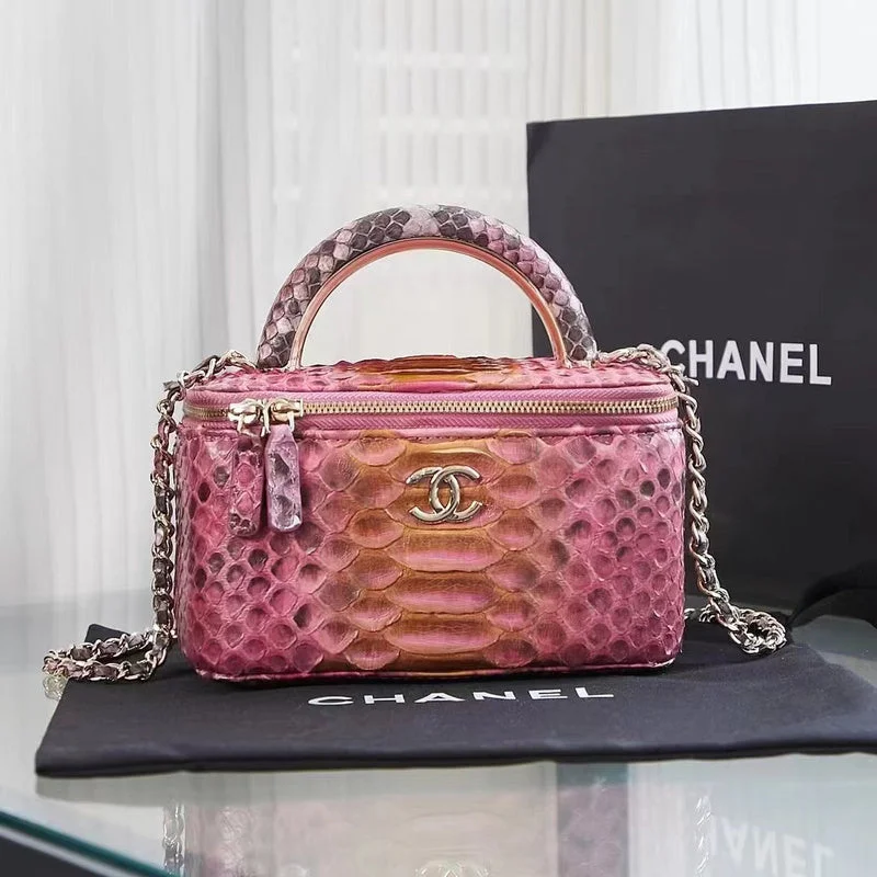 Chanel Chain Strap Handbag for Everyday UseChanel -Bags - CHL Bags - 178