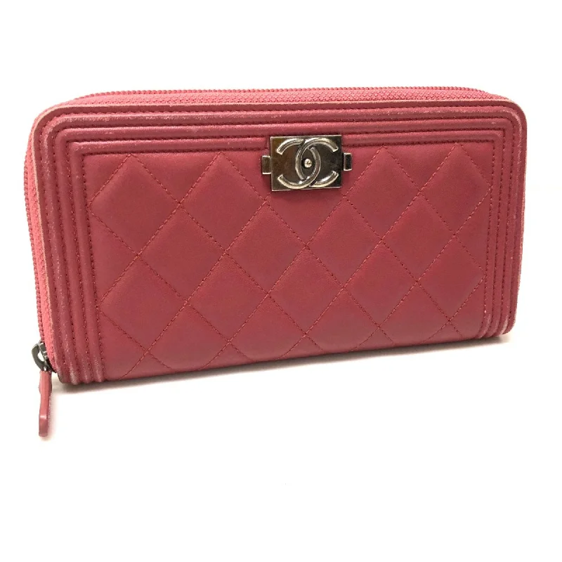 Chanel Quilted Leather Shoulder Bag for FashionistasChanel A68733 Boy chanel Zip Around Long Wallet Long Wallet Rose