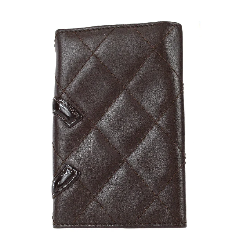 Chanel Quilted Leather Shoulder Bag for FashionistasChanel 2005-2006 Cambon Ligne Key Case Brown Calfskin