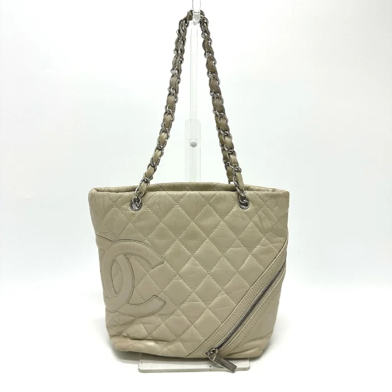 Chanel Small Crossbody Bag for TravelChanel A34317 Cambon Line Cotton Club chain bag Shoulder Bag White