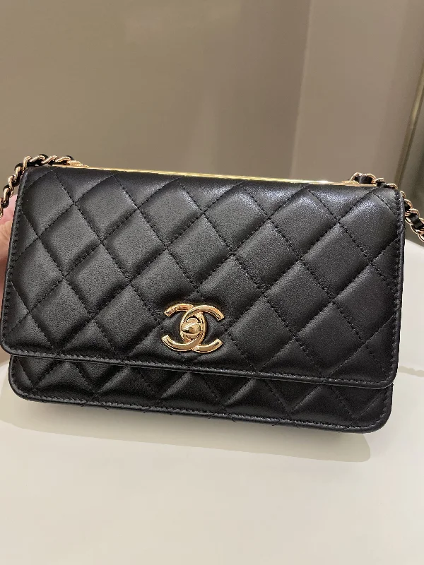 Chanel Lightweight Handbag for Daily ErrandsChanel Trendy CC Wallet On Chain Black Lambskin