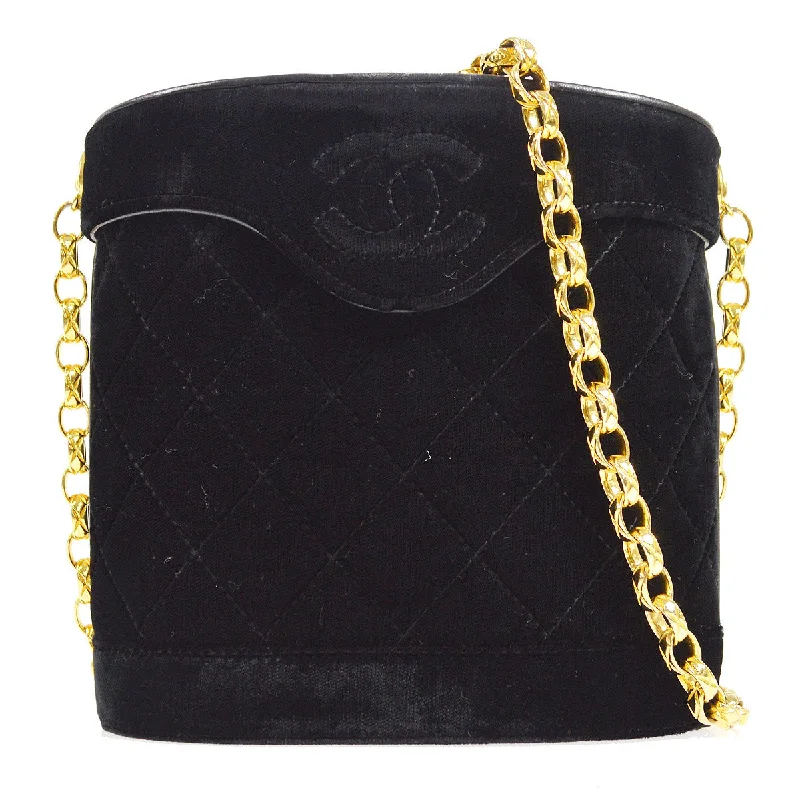 Chanel Quilted Leather Shoulder Bag for FashionistasChanel 1989-1991 Binoculars Bag